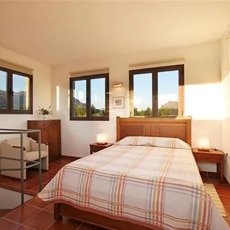 Villa Sleeps 12 With Pool Air Con And Wifi *